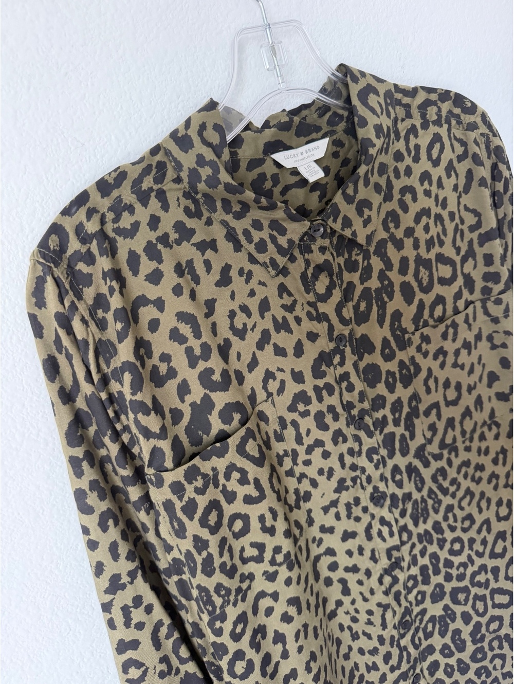 Lucky Brand Long Sleeve Button Front Olive Green/Black Animal Print Shirt Size L - Picture 3 of 7